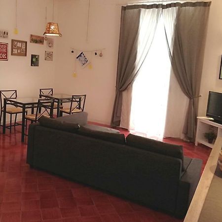 B&B Vicolo Stretto Салерно Экстерьер фото