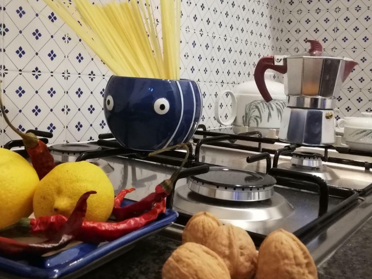 B&B Vicolo Stretto Салерно Экстерьер фото