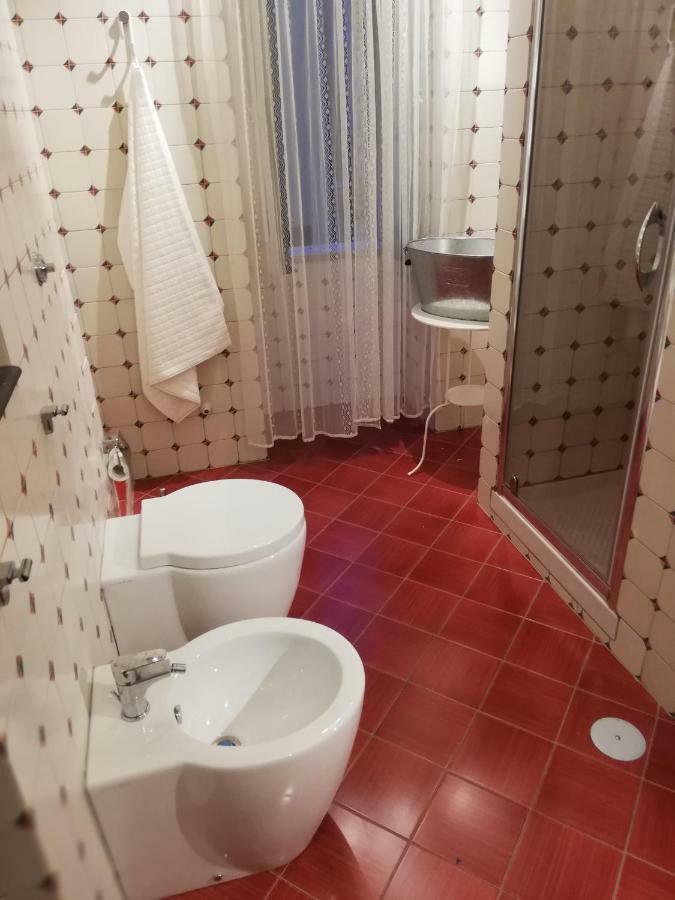 B&B Vicolo Stretto Салерно Экстерьер фото